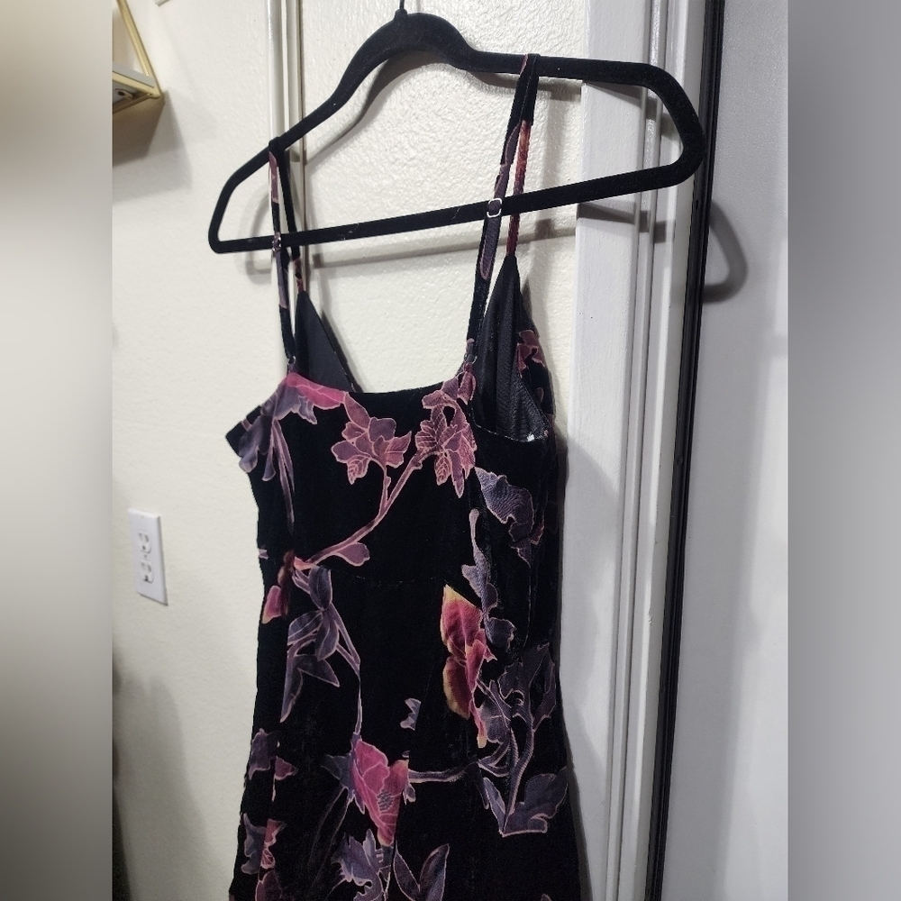 Lulus I Love You Amore Black Floral Velvet Tiered Maxi Dress M Wedding Party - Picture 11 of 11